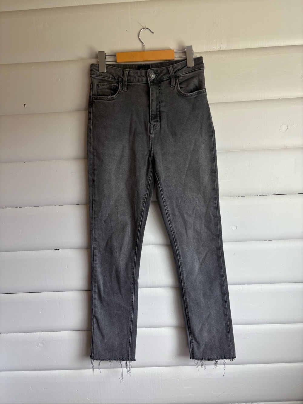 Hudson Heidi High Rise Straight Jeans Gray Wash Raw Hem Size 27